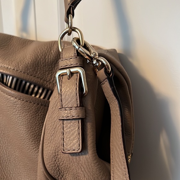 Kate Spade Crossbody Bag. Beige color. - Picture 7 of 16